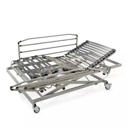 Cama hospital con carro elevador y barandillas plegables